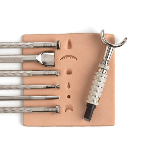 Load image into Gallery viewer, The basic starter kit for leathercraft carving tooling leather, including the standard 6 piece craftools, a swivel knife and an acrylic storage rack holder.
