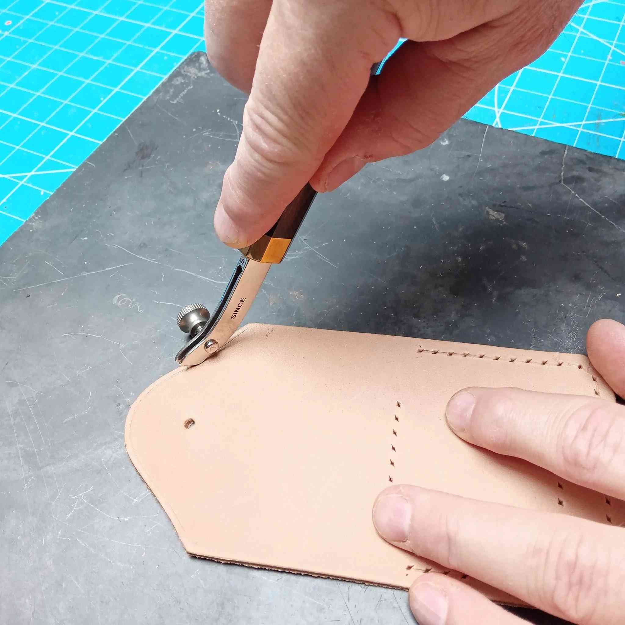 TandyPro tool for creating decorative embossed lines and borders in your leather projects - for leather belts, wallet making, cases and more.