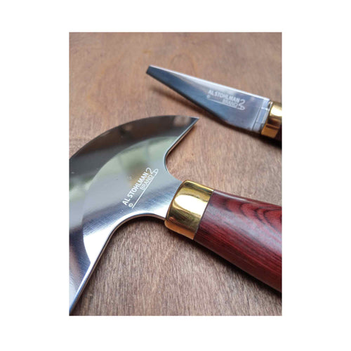 Load image into Gallery viewer, two wonderfully made stainleass steel knives for leathercraft, gift set, head (half moon) knife and leather trim knife
