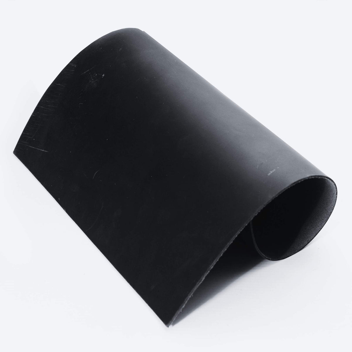 Waxy Bullhide Leather | identityleathercraft