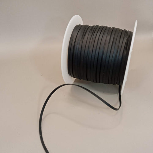 Load image into Gallery viewer, Black Kangaroo Leather lace sold by the metre - super strong premium quality, genuine leather, for braiding, whip stitch, falconry. 3mm
