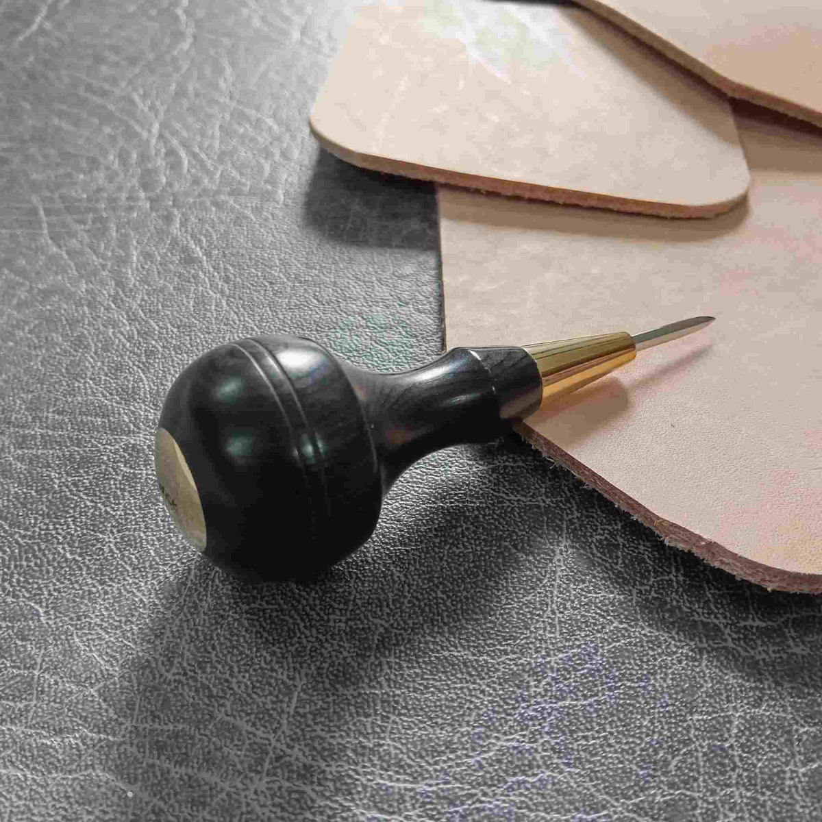 Hand Creative Awl TandyPro Hand Awl | identityleathercraft