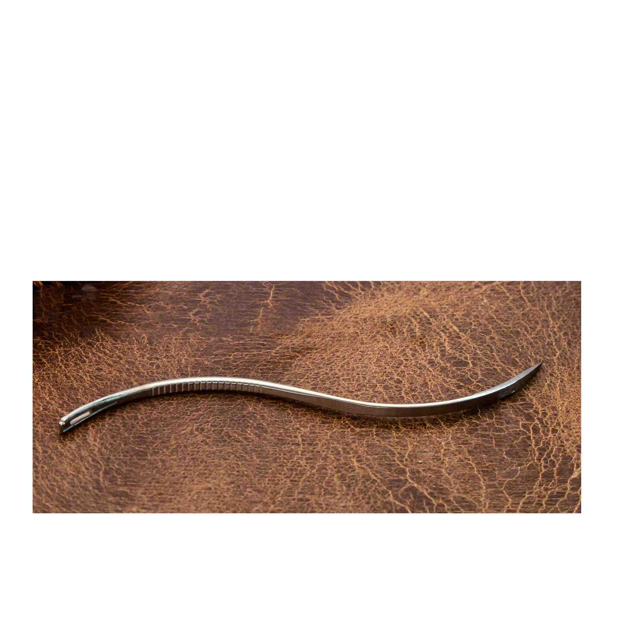 S-Curved Sewing Needle from Identity Leathercraft