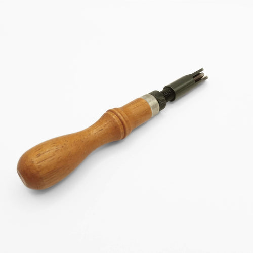 Load image into Gallery viewer, Wood handle adjustable &#39;u&#39; shaped gouge.  For use with thicker and heavier weights of vegetable tanned leather this hand tool is ideal for gouging out deep channels to make room for the leather to fold over and in eg making boxes/cases from leather, or setting creases and folds in satchels and bag making.
