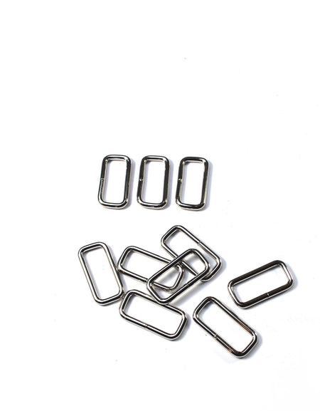 Wire frame metal strap keepers for leathercraft