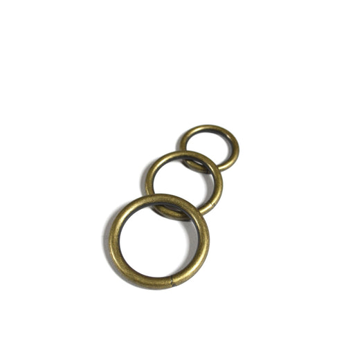 Load image into Gallery viewer, Antique Brass &#39;O&#39; Rings from Identity Leathercraft
