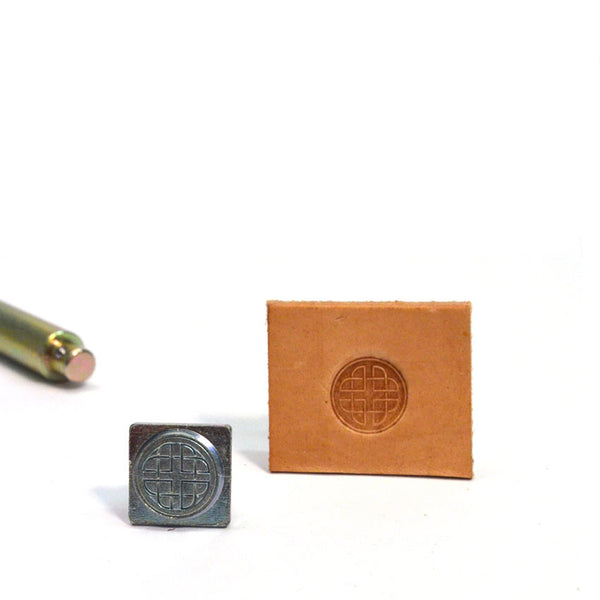 Celtic Knot Circle Mini 3D Embossing Stamp from Identity Leathercraft